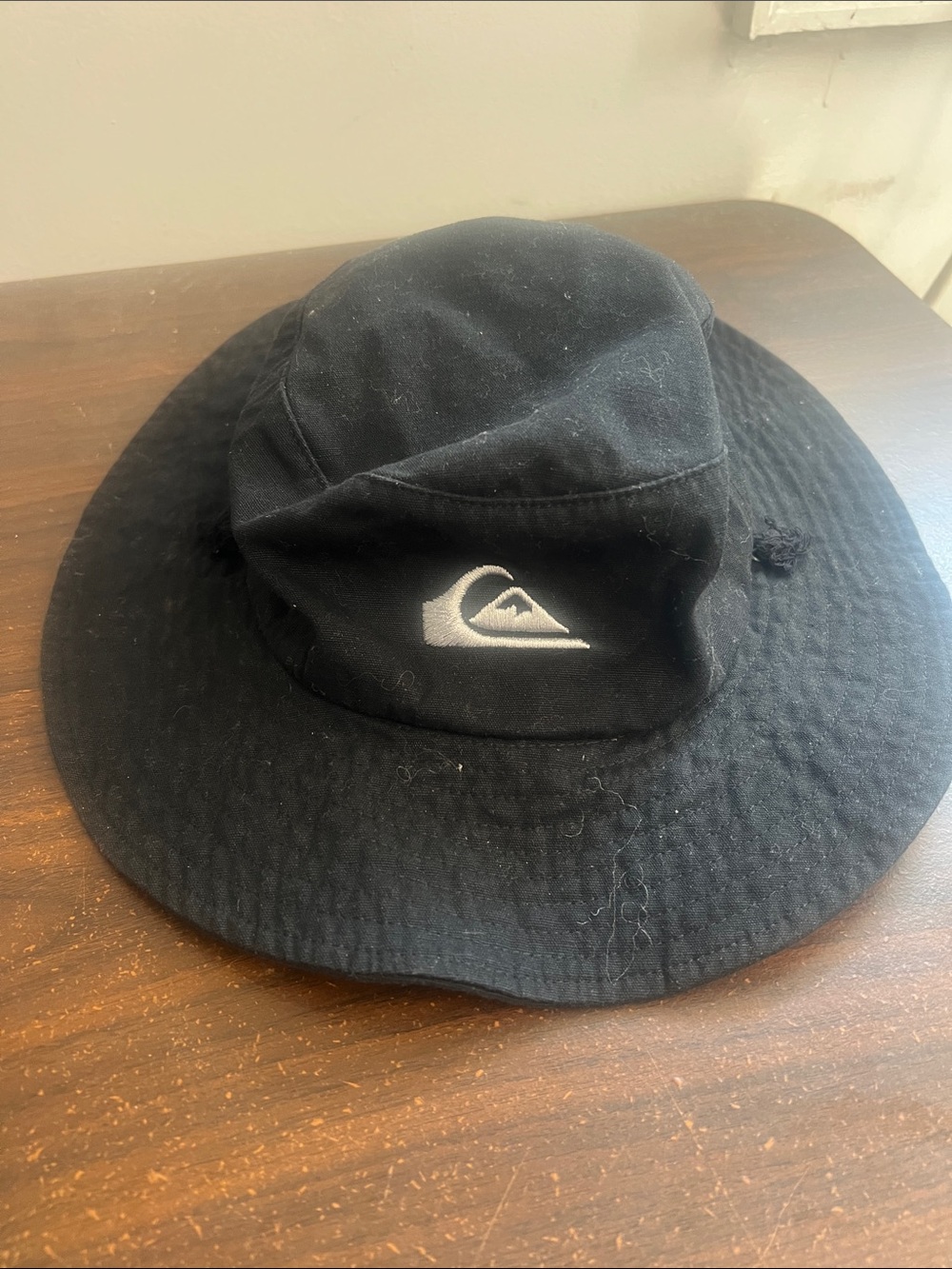 Quiksilver Black Wide Brim Surf Bucket Hat with White Logo